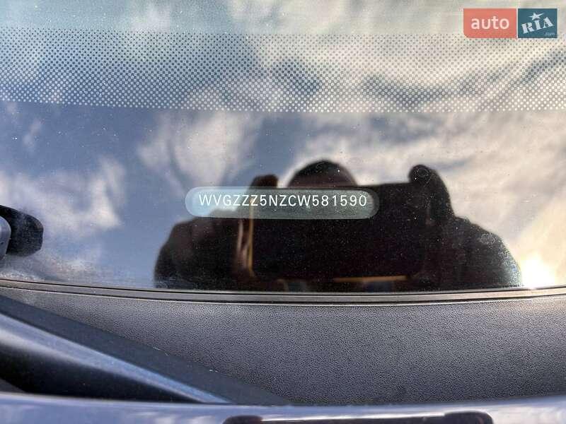 Внедорожник / Кроссовер Volkswagen Tiguan 2012 в Олевске