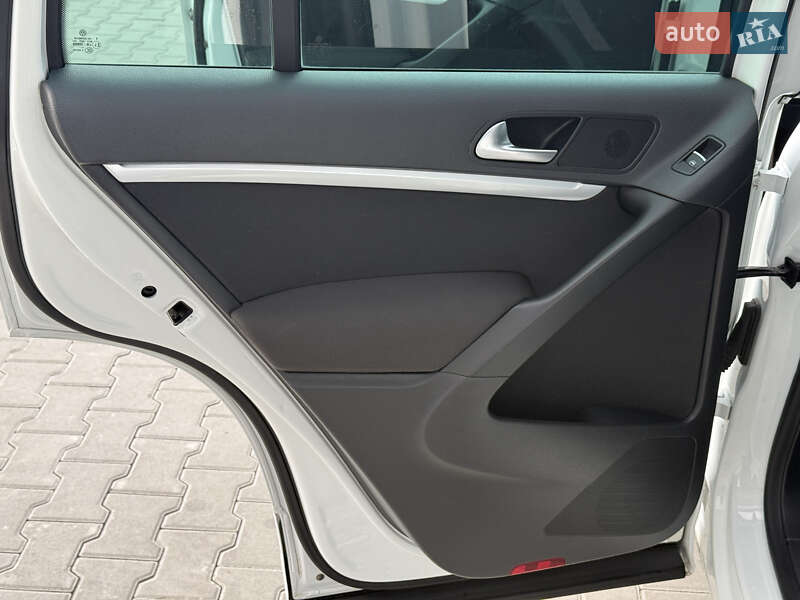 Внедорожник / Кроссовер Volkswagen Tiguan 2014 в Калуше