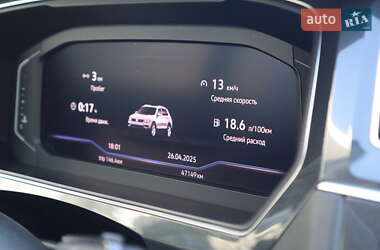 Внедорожник / Кроссовер Volkswagen Tiguan 2019 в 