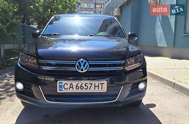 Внедорожник / Кроссовер Volkswagen Tiguan 2011 в 