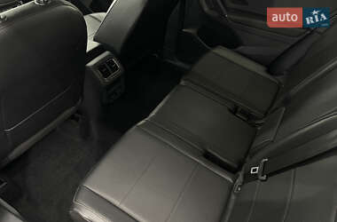 Внедорожник / Кроссовер Volkswagen Tiguan 2017 в 