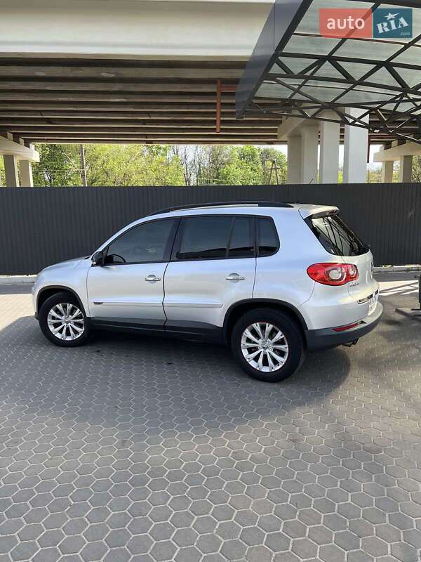 Внедорожник / Кроссовер Volkswagen Tiguan 2008 в Киеве