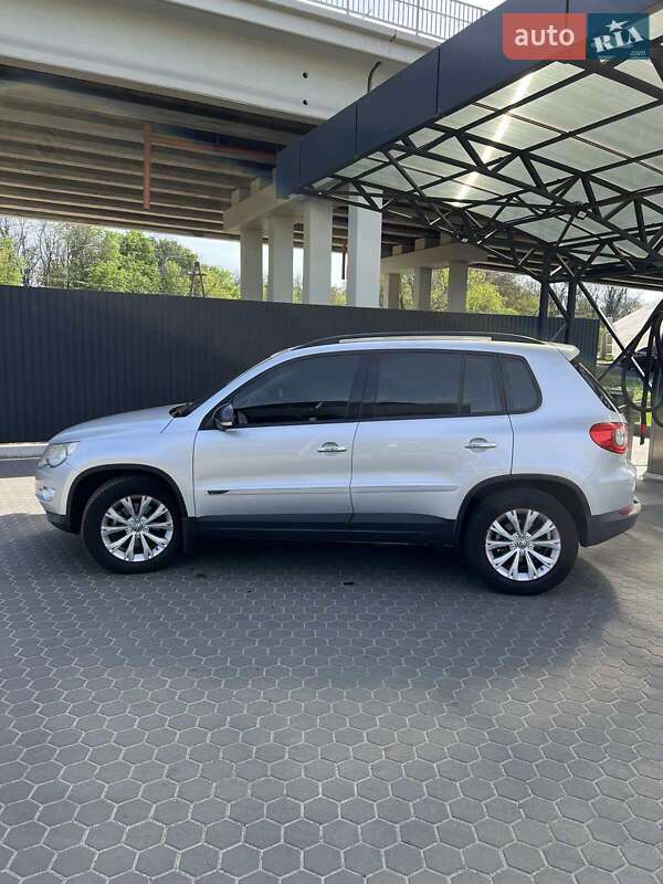 Внедорожник / Кроссовер Volkswagen Tiguan 2008 в Киеве