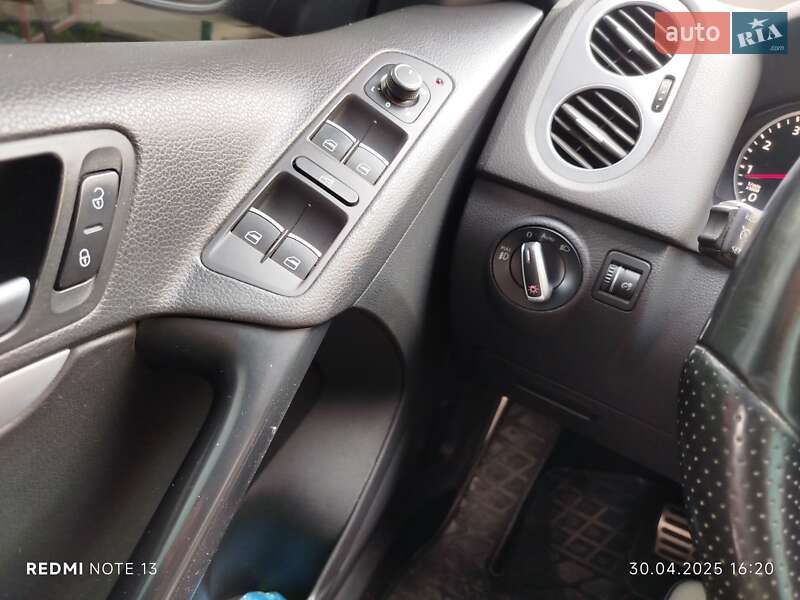 Внедорожник / Кроссовер Volkswagen Tiguan 2016 в Полтаве