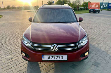 Внедорожник / Кроссовер Volkswagen Tiguan 2014 в Львове