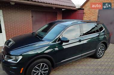 Позашляховик / Кросовер Volkswagen Tiguan 2018 в 
