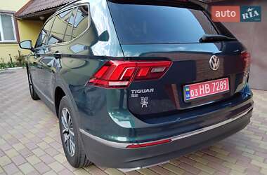Позашляховик / Кросовер Volkswagen Tiguan 2018 в 