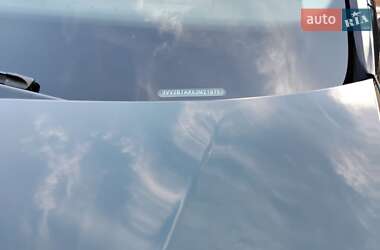 Позашляховик / Кросовер Volkswagen Tiguan 2018 в 