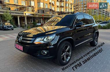 Позашляховик / Кросовер Volkswagen Tiguan 2016 в Києві