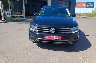 Внедорожник / Кроссовер Volkswagen Tiguan 2020 в 