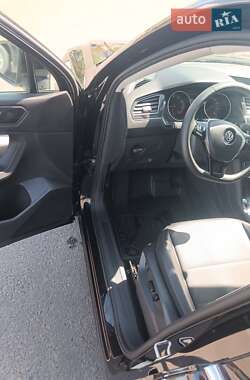 Внедорожник / Кроссовер Volkswagen Tiguan 2020 в 