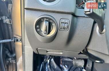 Позашляховик / Кросовер Volkswagen Tiguan 2013 в 