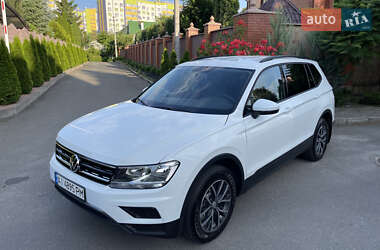 Внедорожник / Кроссовер Volkswagen Tiguan 2020 в 