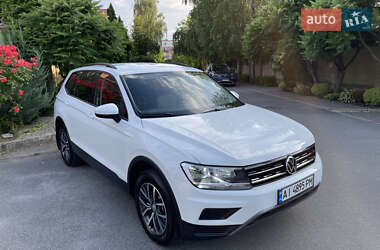 Позашляховик / Кросовер Volkswagen Tiguan 2020 в Києві