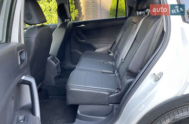 Внедорожник / Кроссовер Volkswagen Tiguan 2020 в 