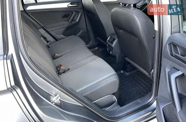 Внедорожник / Кроссовер Volkswagen Tiguan 2019 в 