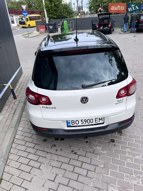 Позашляховик / Кросовер Volkswagen Tiguan 2010 в Тернополі