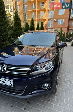 Позашляховик / Кросовер Volkswagen Tiguan 2014 в Чернівцях