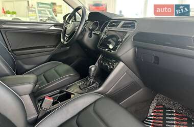 Позашляховик / Кросовер Volkswagen Tiguan 2020 в 