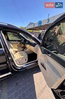 Внедорожник / Кроссовер Volkswagen Tiguan 2015 в 