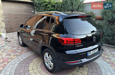 Позашляховик / Кросовер Volkswagen Tiguan 2016 в Миколаєві