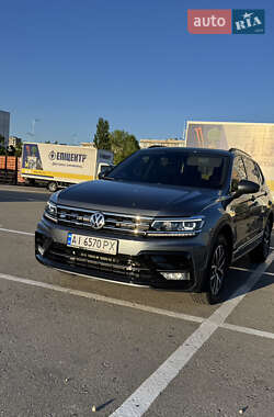 Внедорожник / Кроссовер Volkswagen Tiguan 2019 в Киеве
