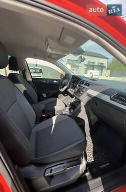 Внедорожник / Кроссовер Volkswagen Tiguan 2017 в 