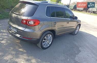 Позашляховик / Кросовер Volkswagen Tiguan 2010 в 