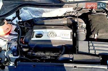 Внедорожник / Кроссовер Volkswagen Tiguan 2011 в 