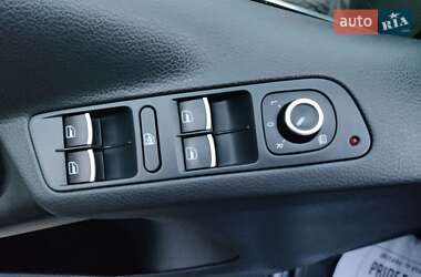 Позашляховик / Кросовер Volkswagen Tiguan 2010 в 