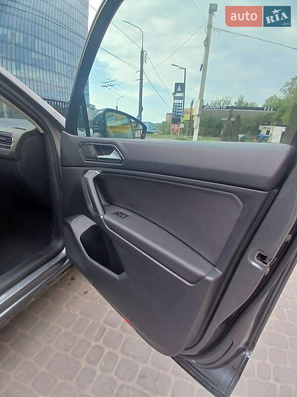 Внедорожник / Кроссовер Volkswagen Tiguan 2018 в Тернополе