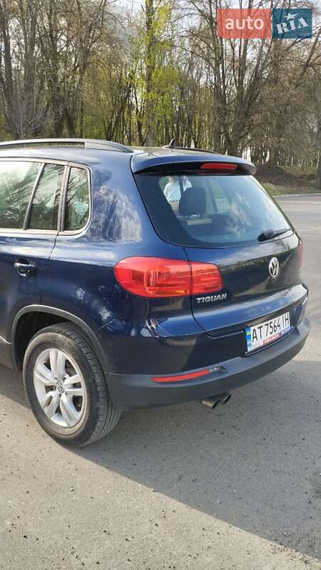 Внедорожник / Кроссовер Volkswagen Tiguan 2015 в Бурштыне