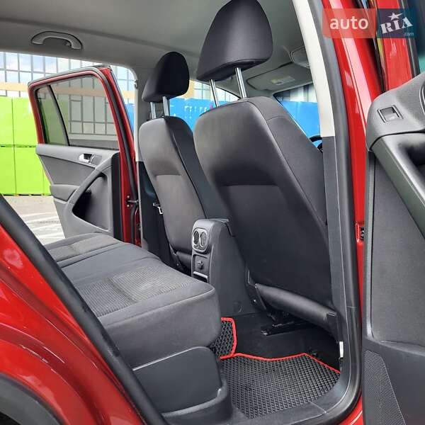 Внедорожник / Кроссовер Volkswagen Tiguan 2015 в Ивано-Франковске