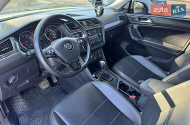 Позашляховик / Кросовер Volkswagen Tiguan 2018 в 