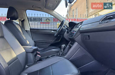 Позашляховик / Кросовер Volkswagen Tiguan 2018 в 