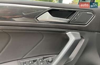 Позашляховик / Кросовер Volkswagen Tiguan 2017 в 