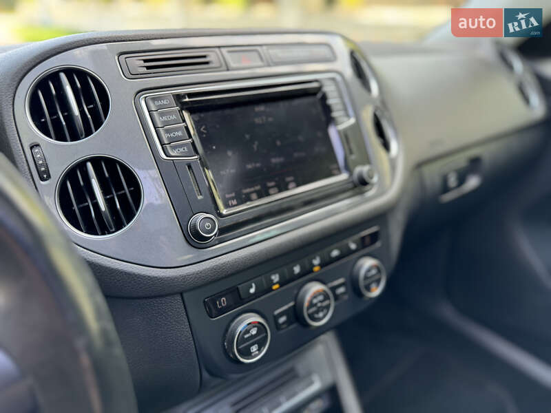 Внедорожник / Кроссовер Volkswagen Tiguan 2017 в Киеве