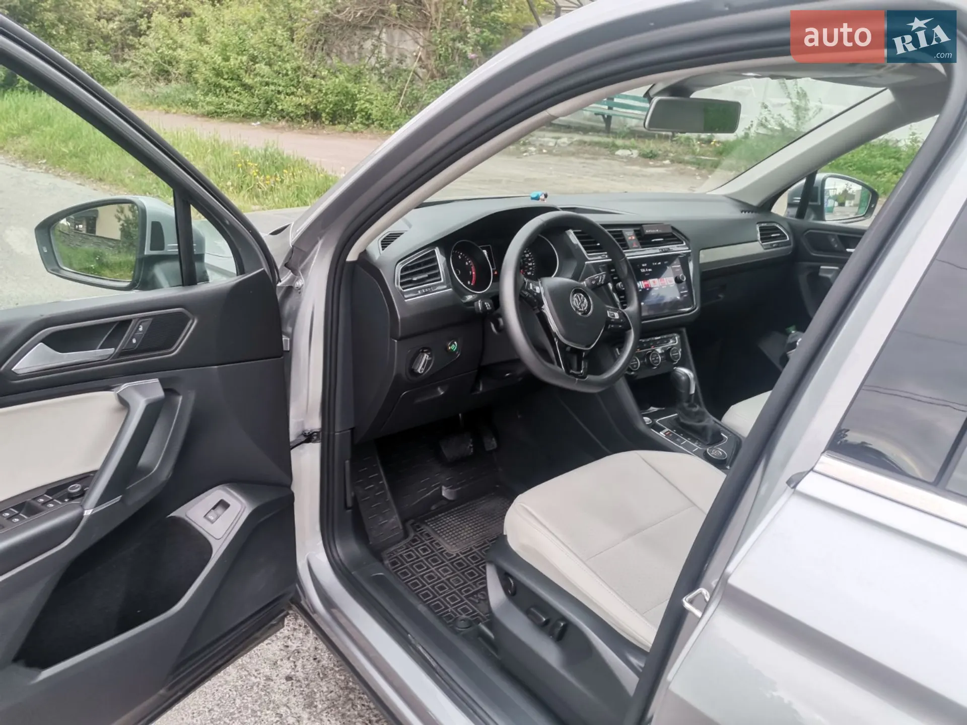 2020 Volkswagen Tiguan - мініатюра 14