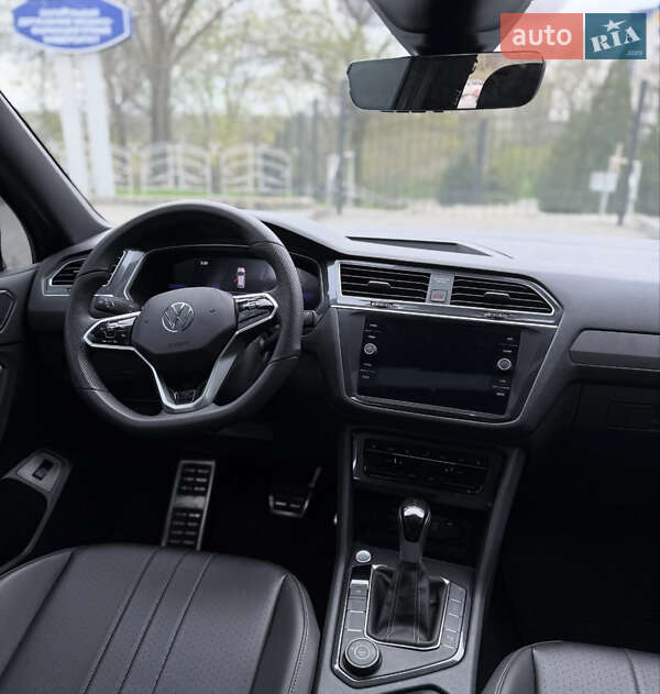 Внедорожник / Кроссовер Volkswagen Tiguan 2023 в Запорожье