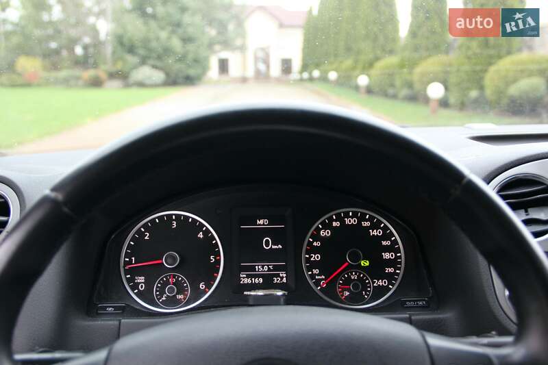 Позашляховик / Кросовер Volkswagen Tiguan 2010 в Сарнах
