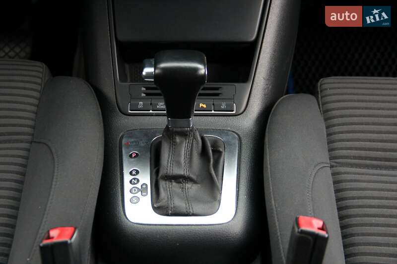 Позашляховик / Кросовер Volkswagen Tiguan 2010 в Сарнах