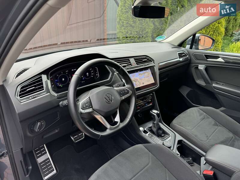 Позашляховик / Кросовер Volkswagen Tiguan 2021 в Києві