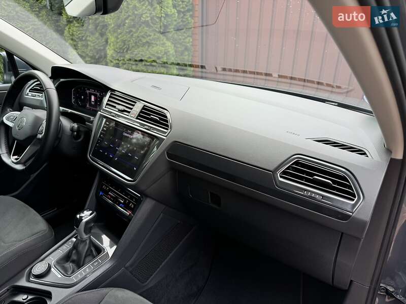 Позашляховик / Кросовер Volkswagen Tiguan 2021 в Києві