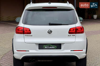 Позашляховик / Кросовер Volkswagen Tiguan 2015 в 