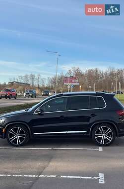 Внедорожник / Кроссовер Volkswagen Tiguan 2016 в 