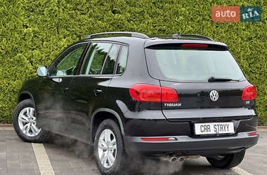 Внедорожник / Кроссовер Volkswagen Tiguan 2017 в 