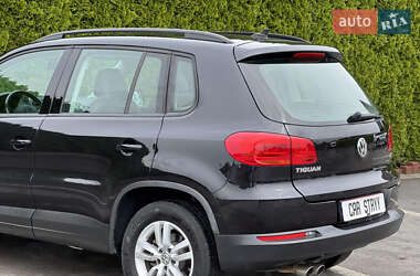 Внедорожник / Кроссовер Volkswagen Tiguan 2017 в 