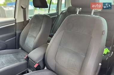 Внедорожник / Кроссовер Volkswagen Tiguan 2011 в 
