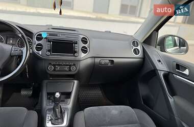 Внедорожник / Кроссовер Volkswagen Tiguan 2011 в 