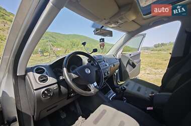 Позашляховик / Кросовер Volkswagen Tiguan 2008 в 